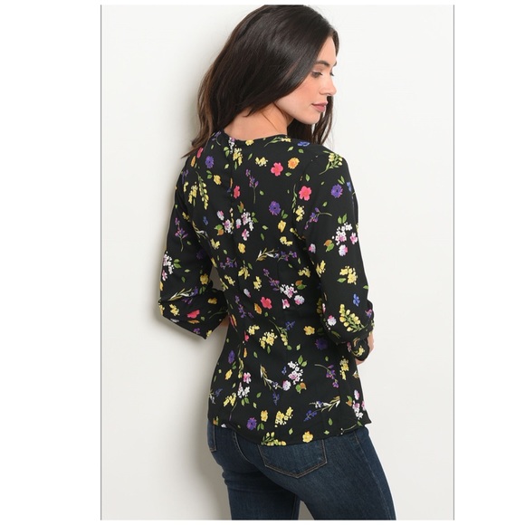 3/4 Sleeve Black /Yellow / Green Floral Top - Picture 2 of 2